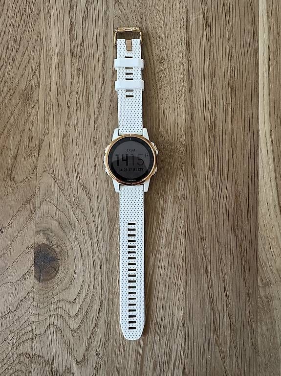 Garmin Smartwatch: Garmin Fenix 5s Plus Sapphire – D'occasion à Bettwiesen par timmy.turner 1