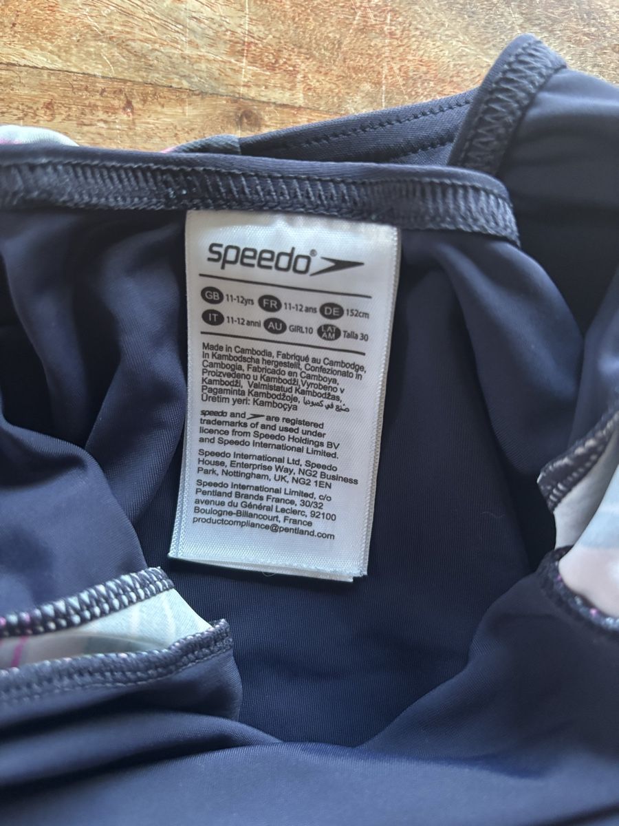 Speedo Costumi da bagno & Bikini: Speedo Badekleid Grösse 11-12 Jahre – Usato da Solothurn venduto da rrcompany 1
