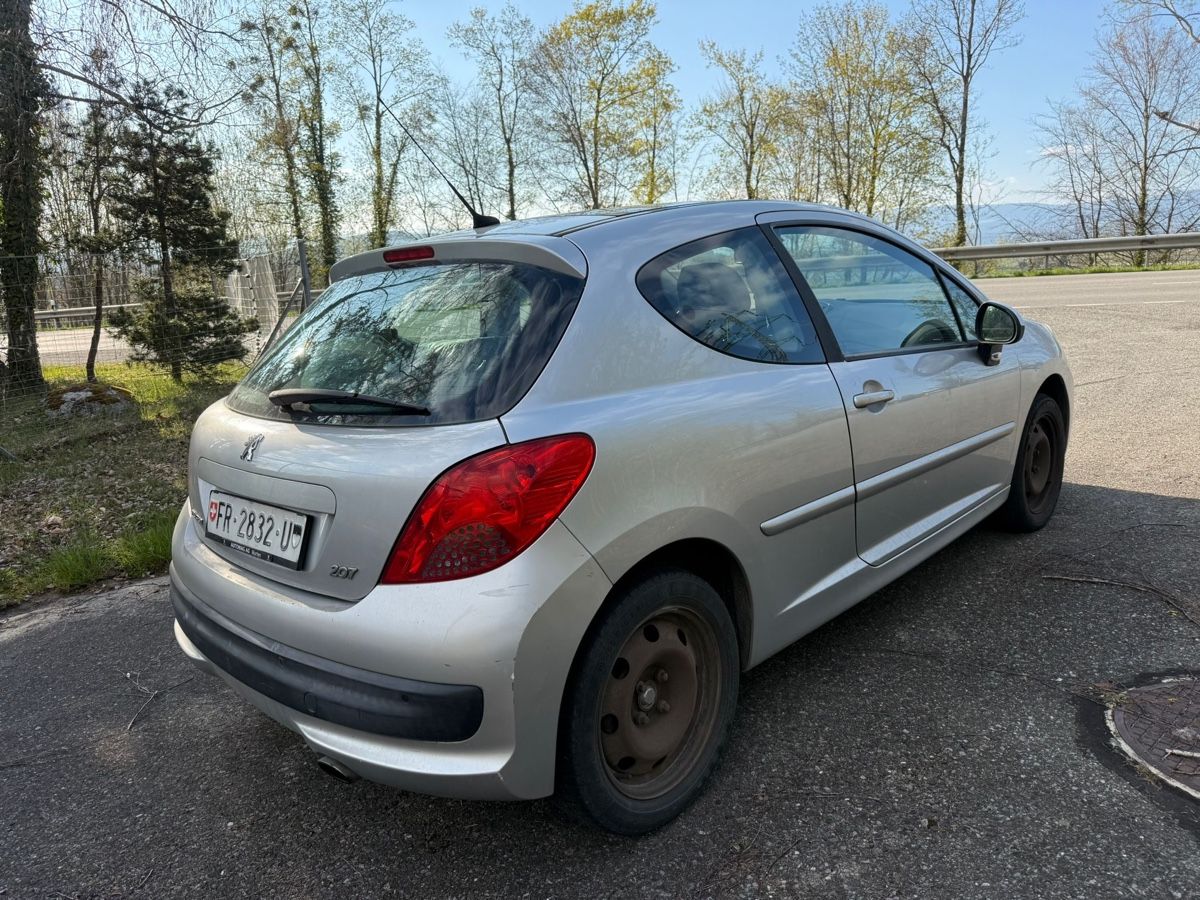 Peugeot Automobili: Peugeot 207 Turbo – Usato da Bösingen venduto da eac_6nsf 4