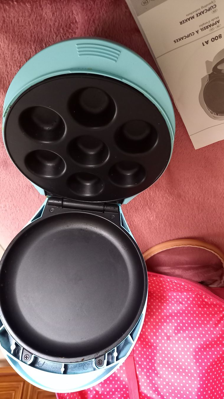 SilverCrest Elettrodomestici da cucina: Machine à Cupcakes Silvercrest SCCM 800 A1 comme neuf! – Nuovo (secondo la descrizione) da Yverdon-les-Bains venduto da Monique6 1