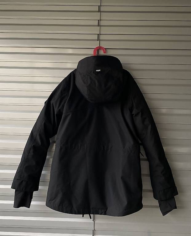 Jacken: Ski- und Snowboardjacke Dope – Gebraucht aus zug von ric_l5qj 1