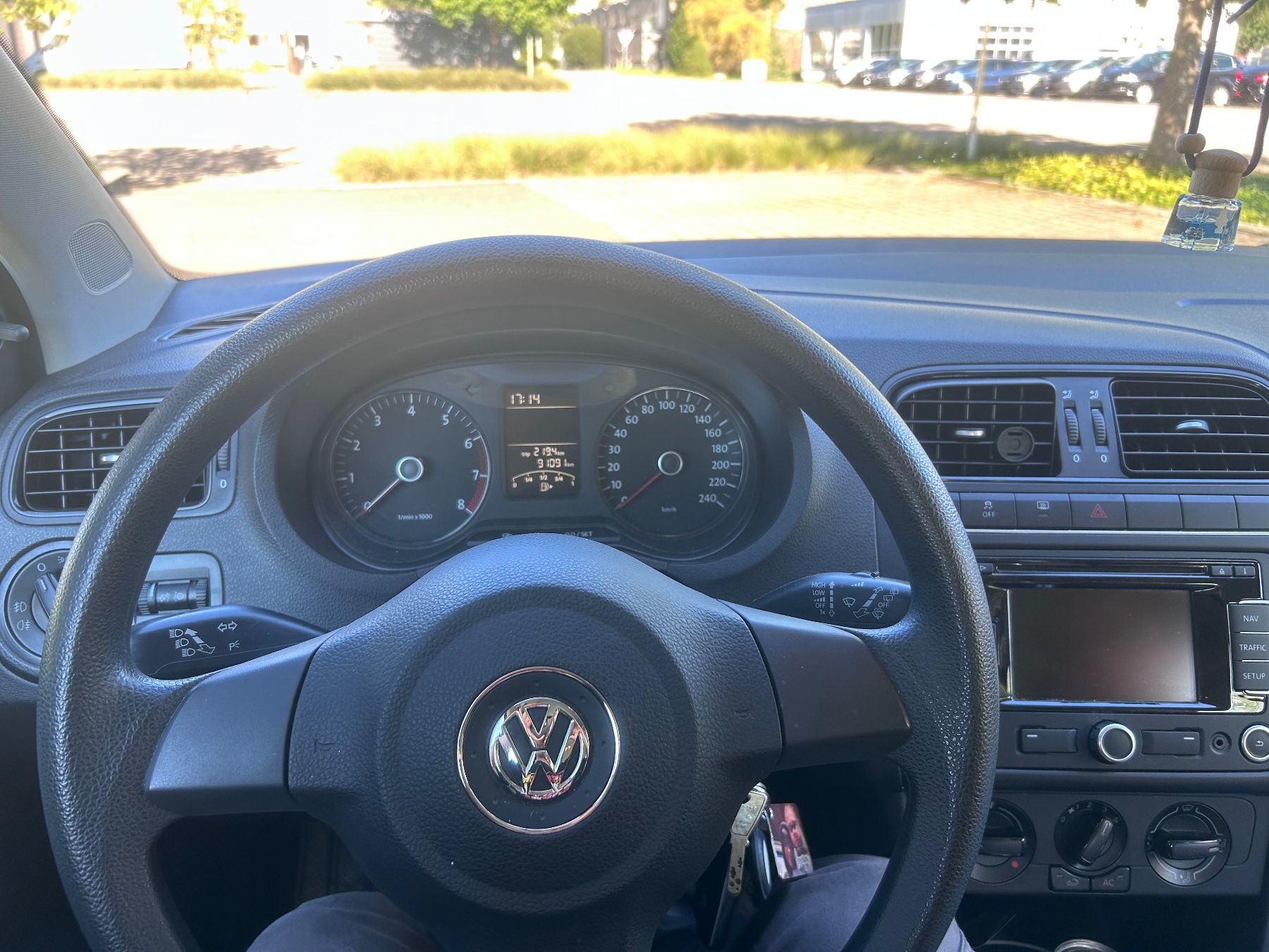 VW Autos: VW Polo 1.2 Tsi – Gebraucht aus Teufenthal AG von Haefli2020 4