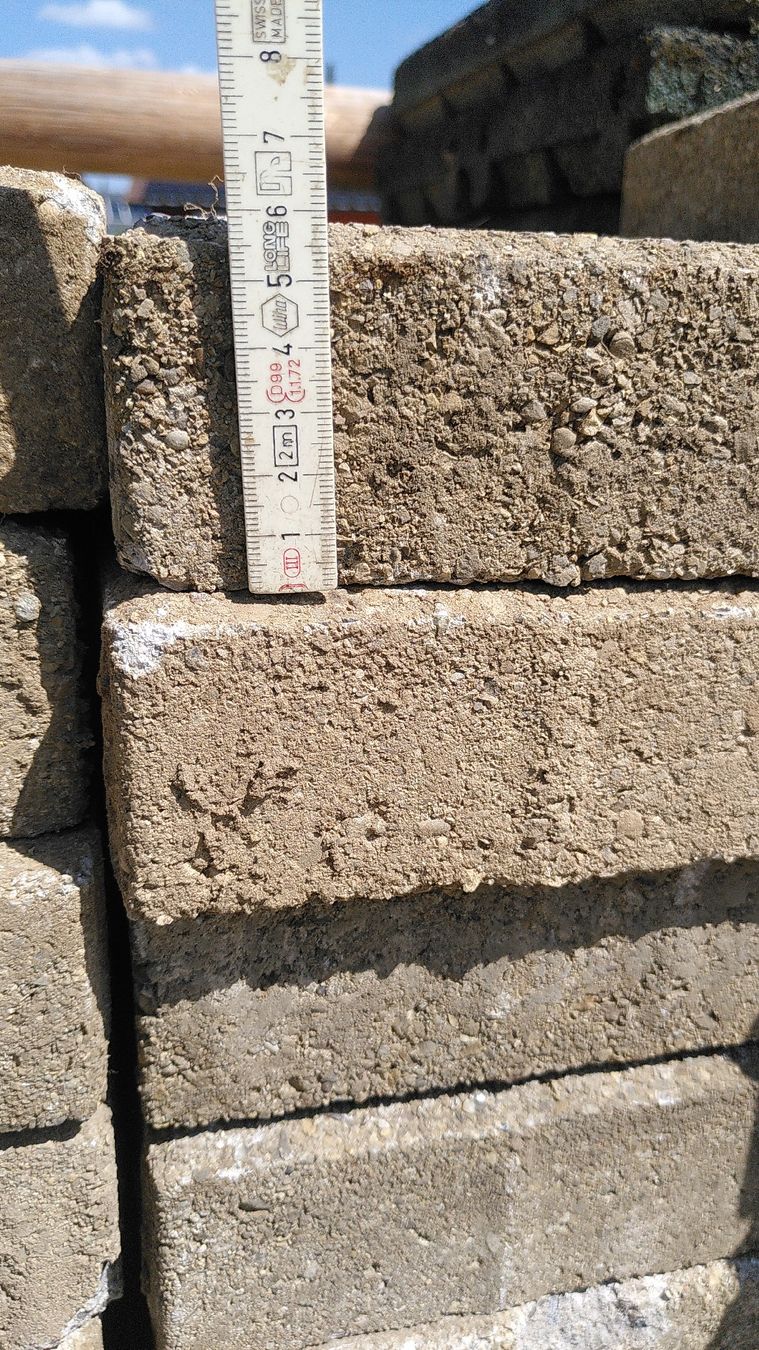 Revêtements de sol: Verbundsteinplatten 20x20cm 32m2 – D'occasion à Wattwil par sib9105 1