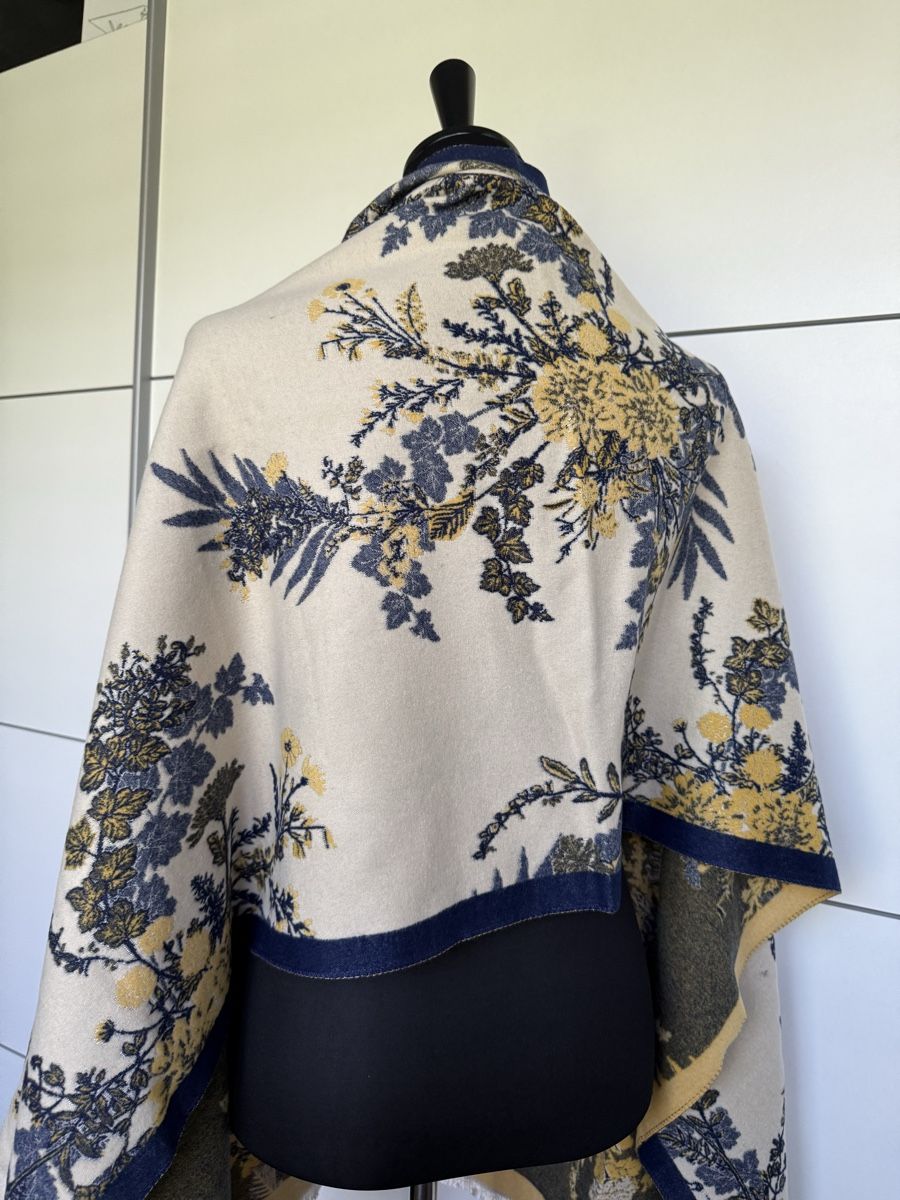 Foulard & Sciarpe: Überwurf / Schal / Stola / Tanika – Nuovo (secondo la descrizione) da Olten venduto da ale_nb2x 6