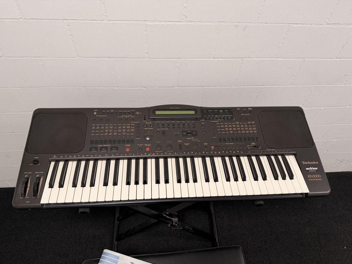 Technics Strumenti musicali: Technics KN1000 Keyboard, Musikinstrument – Usato da Zürich venduto da Gadgets2020 3
