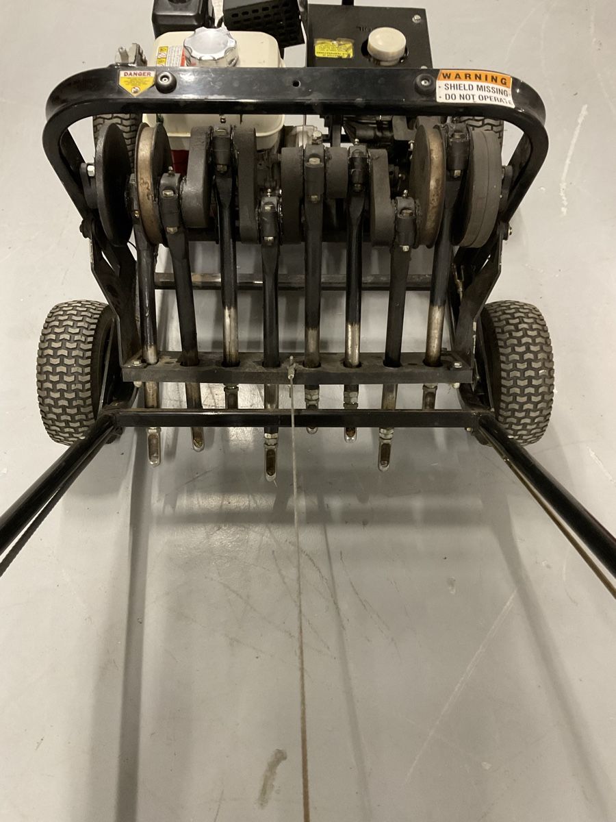 Tutte le macchine: Rasenlüfter Redexim Easy-Core 208  – Usato da Suhr venduto da mvrv 3
