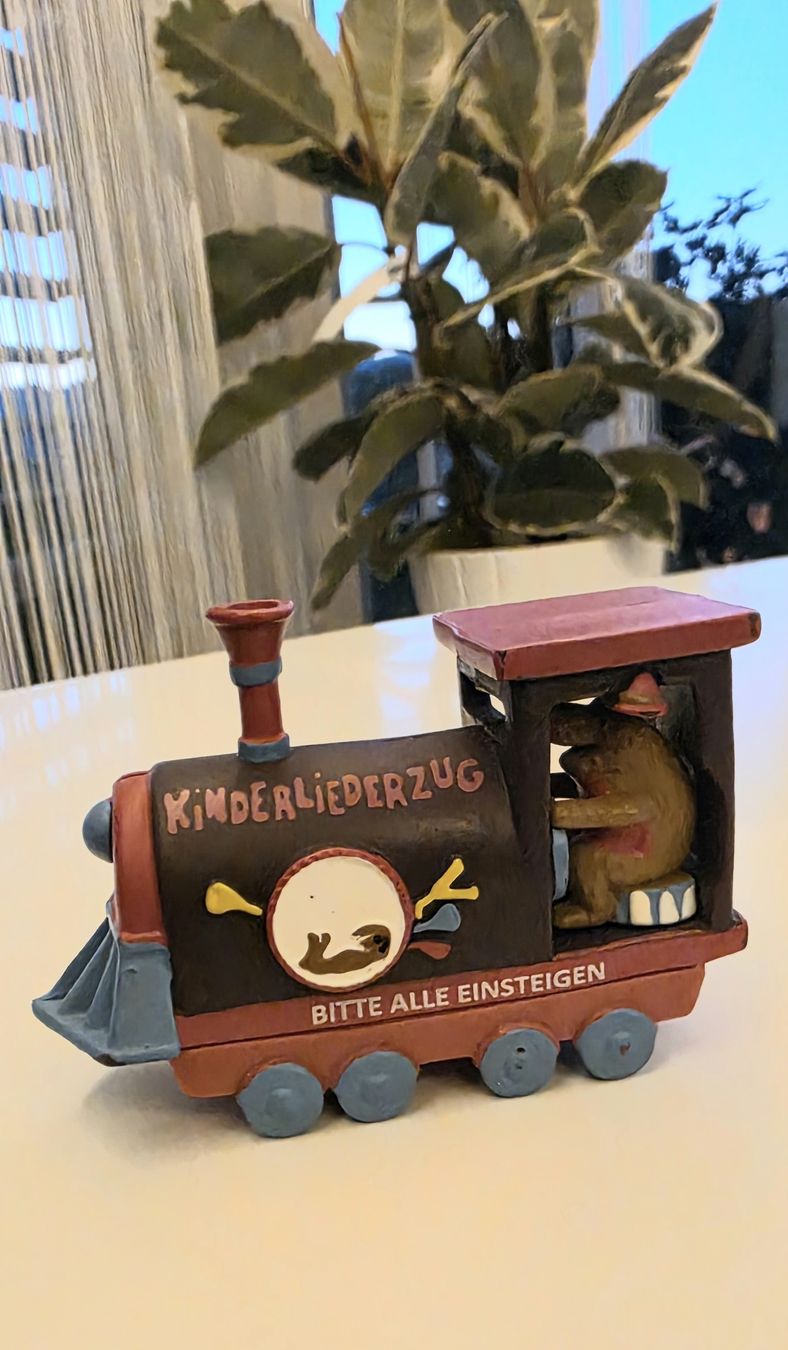 Tonies Statuette: Tonie Kinderliederzug – Usato da Diessbach b. Büren venduto da Truebird