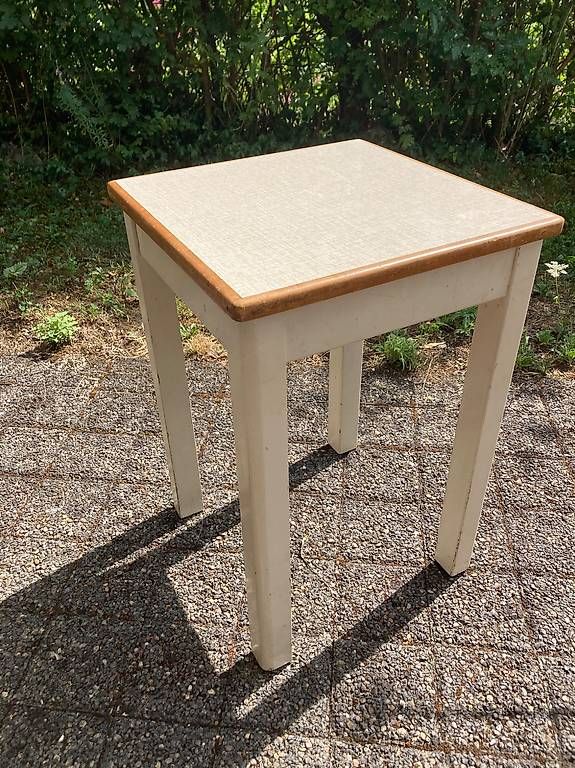 Hocker: Küchenhocker – Gebraucht aus Winterthur von Floraundfauna