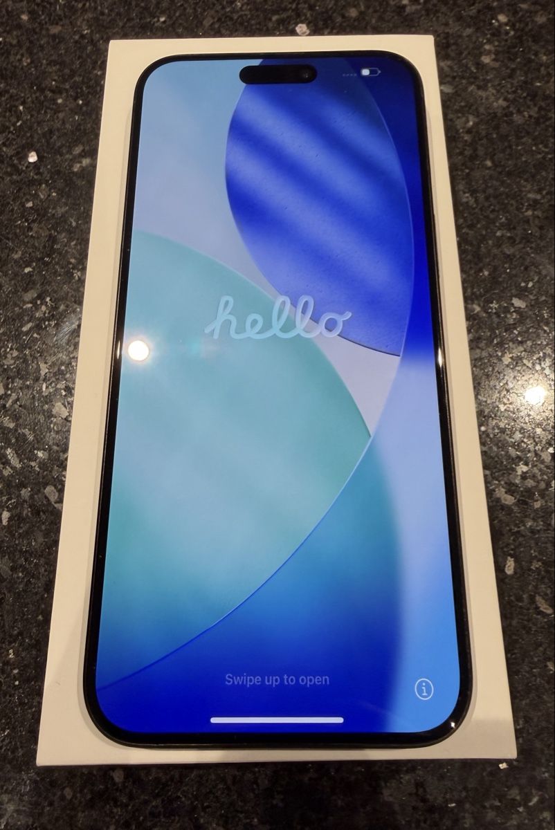 Apple Telefoni cellulari / Smartphones: Apple iPhone 15 Pro Max, 256GB – Usato da Steckborn venduto da Watte