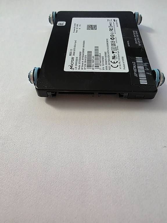 Dischi rigidi: SSD Micron M600 256GB 2.5" SATA – Usato da Cham venduto da swiss_teufen 1