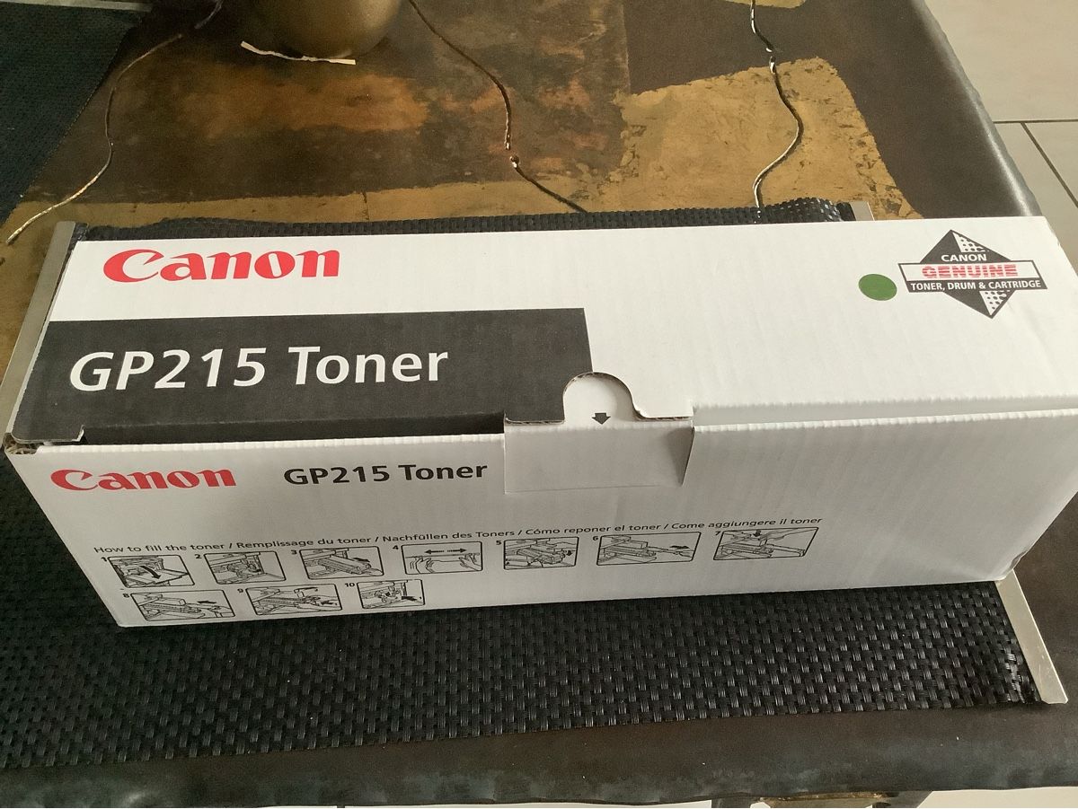 Canon Drucker: GP 215 Toner – Neu und originalverpackt aus Echallens von 1961zap