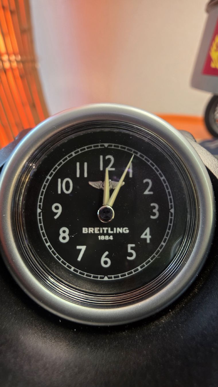 Breitling Orologi: BREITLING AVIATIK ODER BENTLEY UHR MIT AUSSTELLER – Usato da Winterthur venduto da Navitimer 7