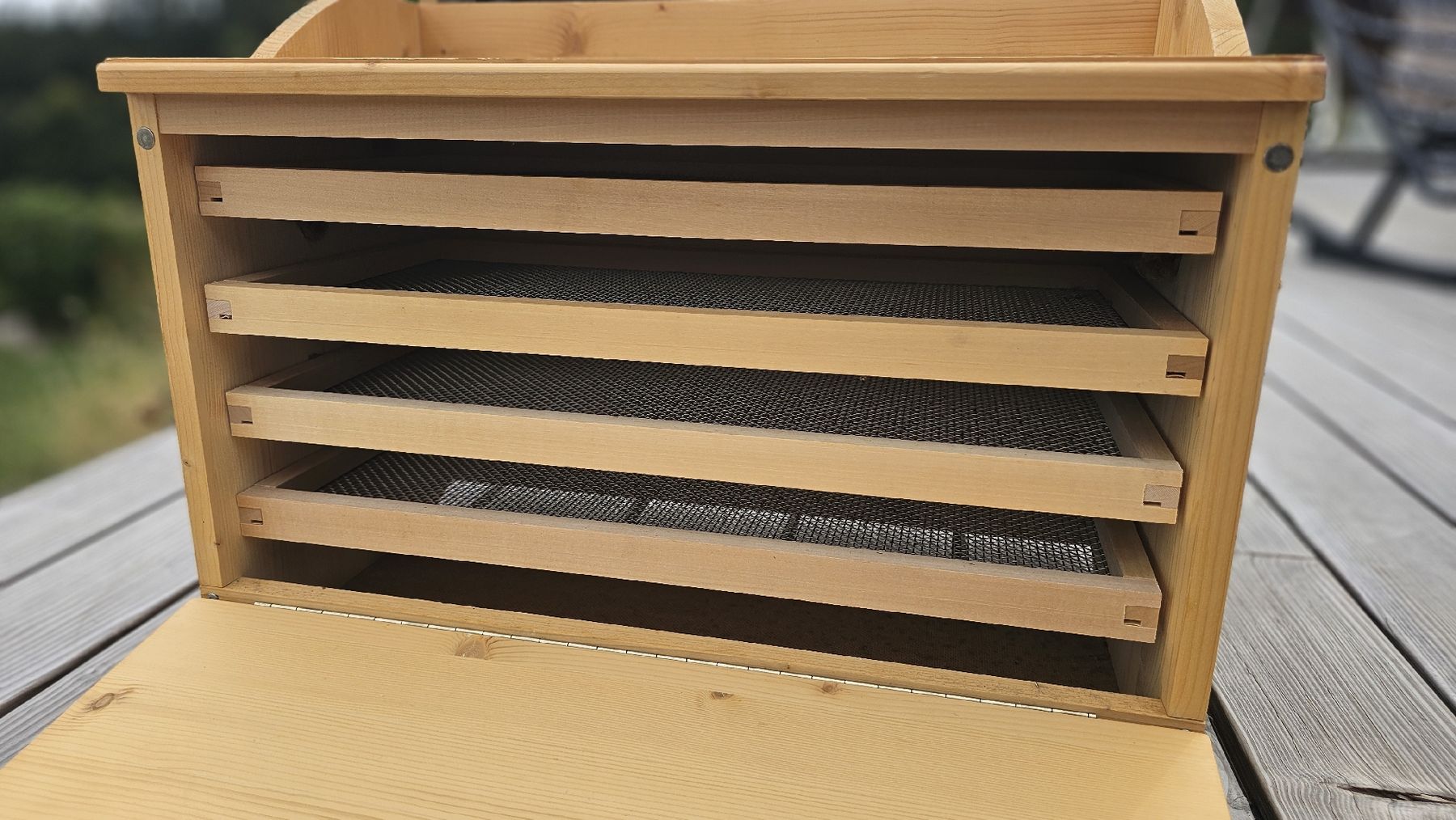 Wäschetrockner: Solartrockner Tischmodell von Sonnenschmiede – Gebraucht aus Utzigen von PrimeMaster 1