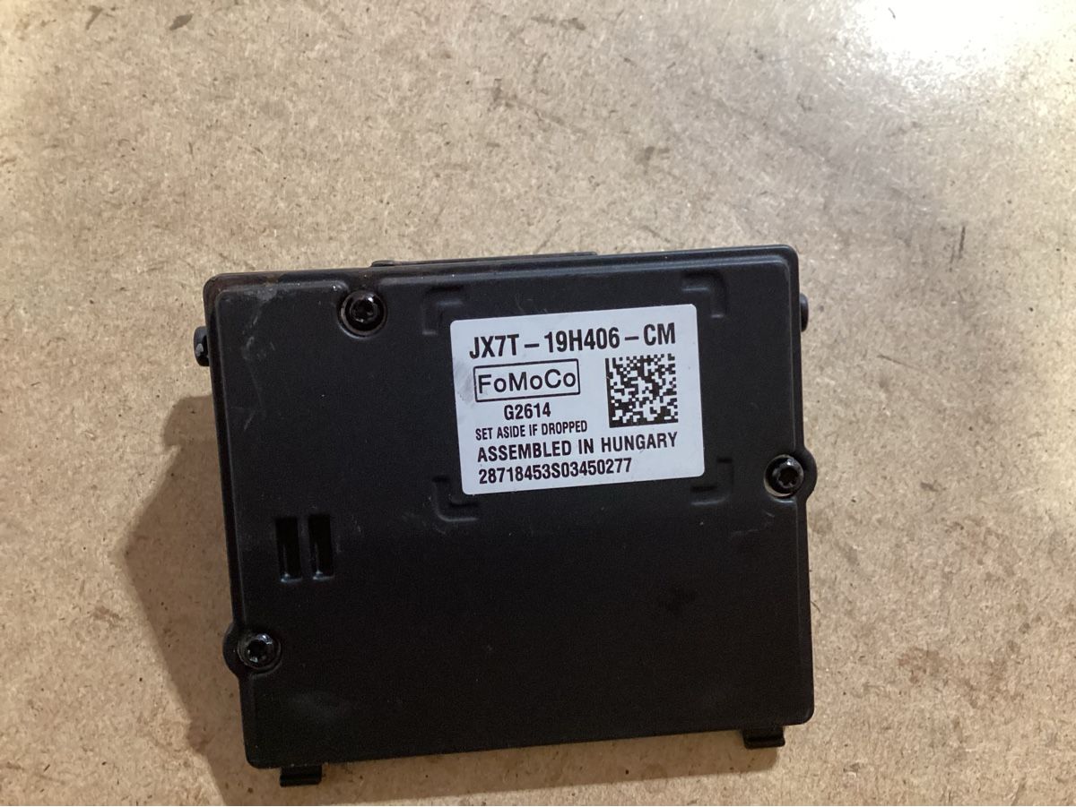 Ford Tutti pezzi di ricambio auto: Frontkamera zu Ford Focus 1.0 SCTI  – Usato da Reichenburg venduto da T864RX 2