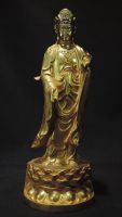 Vergoldete, chinesische Kuan Yin Skulptur