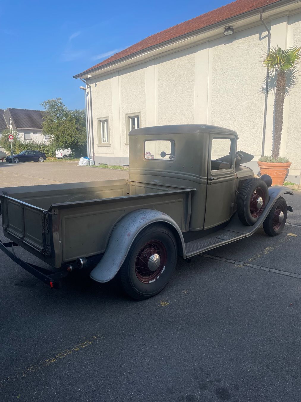 Ford Automobili: Ford Pick up 1933 – Usato da Wettingen venduto da Guit 2