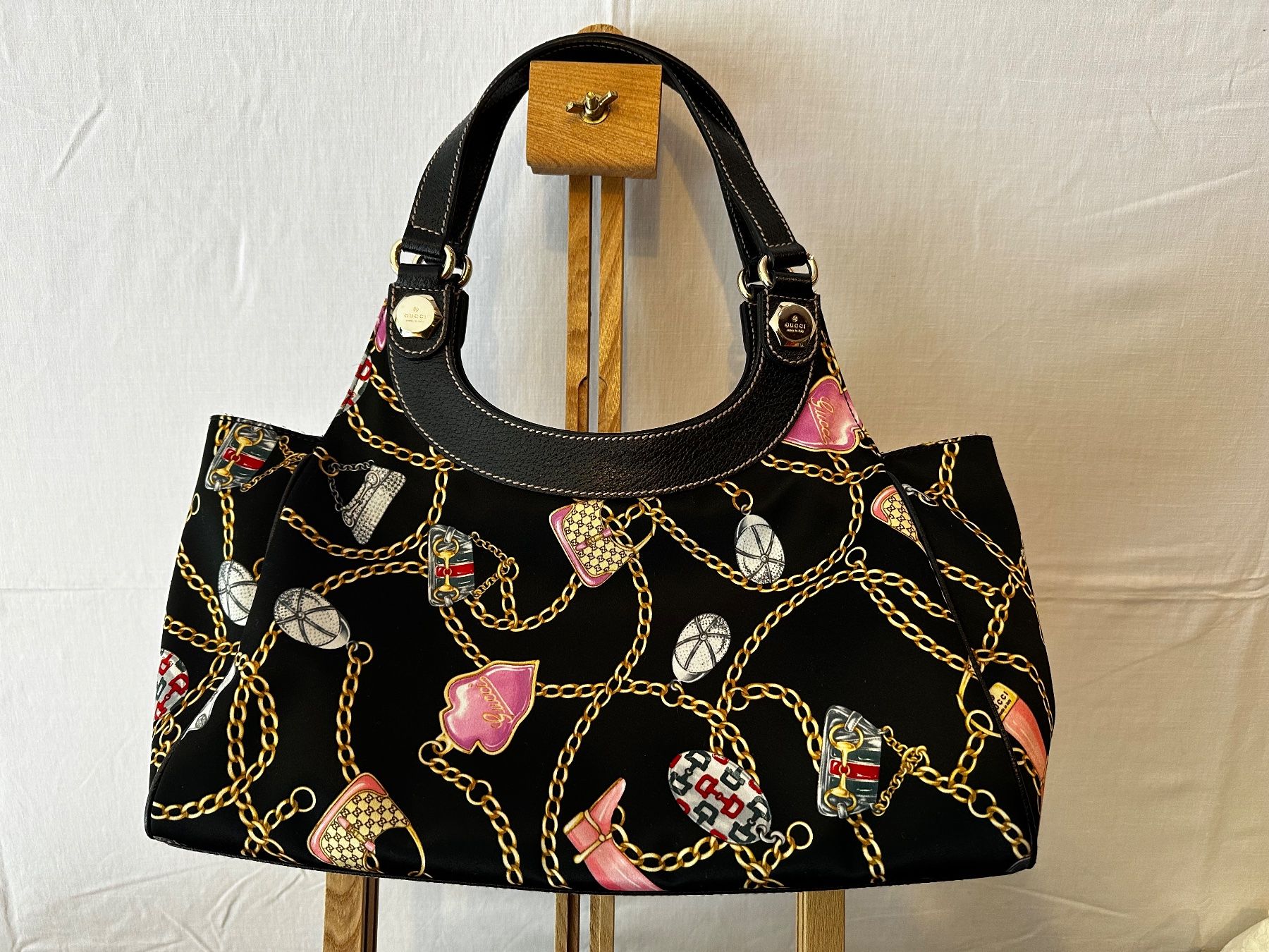 Gucci Borse da donna: Sac Gucci satin Charmy – Usato da St Maurice venduto da maloro