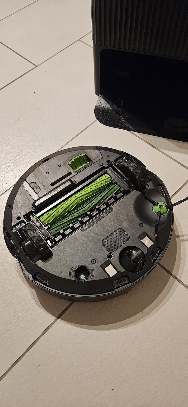 Irobot Staubsauger & Zubehör: iRobot Roomba Combo j9+  – Gebraucht aus Höri von .Himmelblau. 3