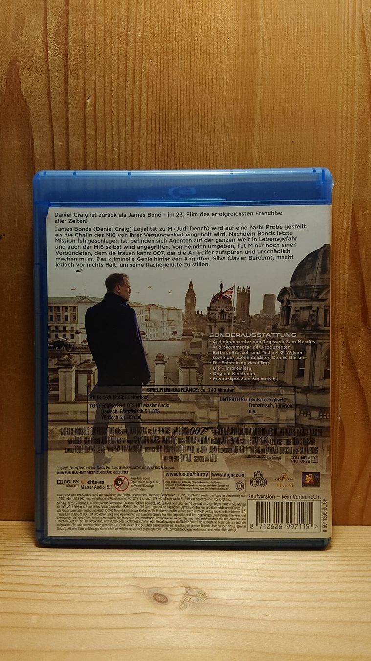 Tutti i DVDs: 007 JAMES BOND Skyfall mit Daniel Craig – Usato da Wilderswil venduto da Exebub 1