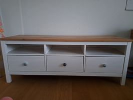 TV-Lowboard weiss mit drei Schubladen guter Zustand