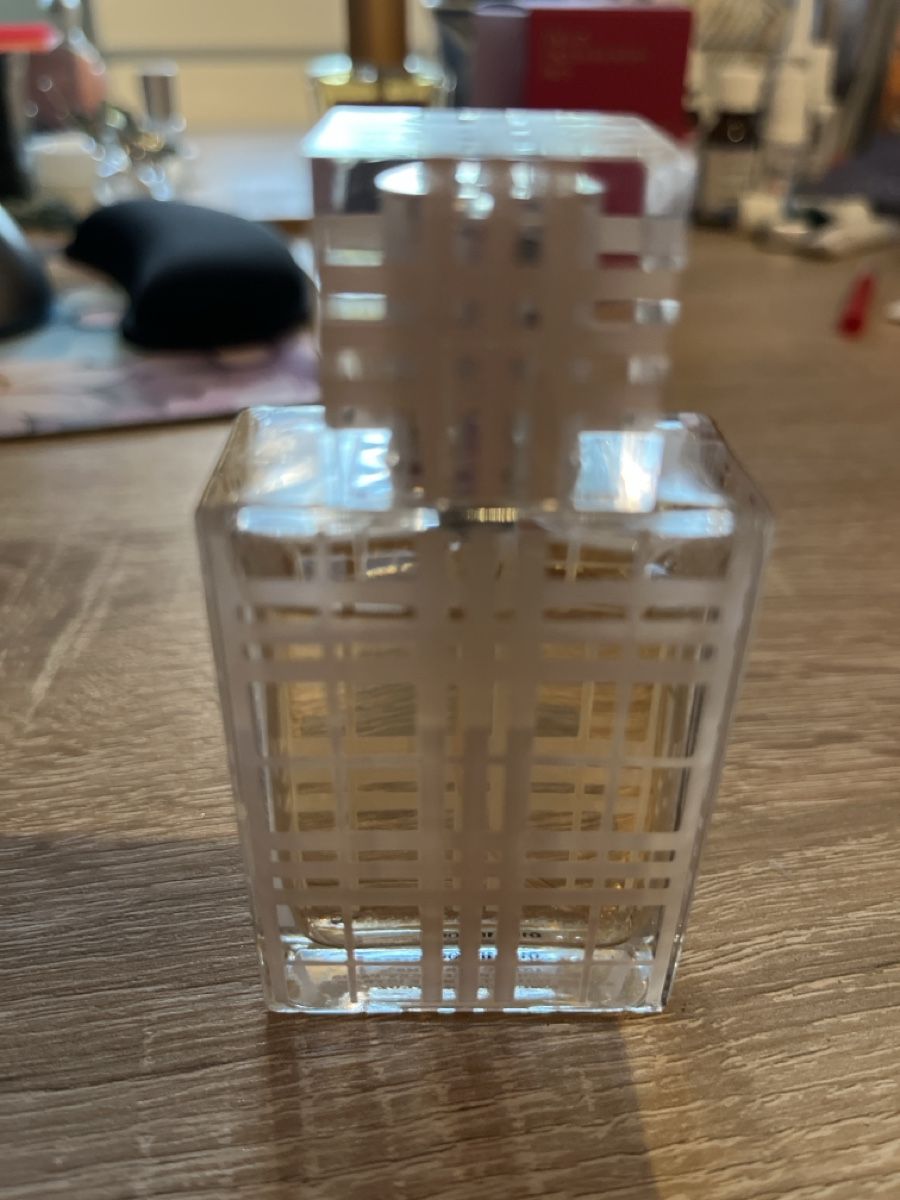 Burberry Parfums & Eau de Toilette: Brit Burberry 30 ml – D'occasion à Tann par Priismuus