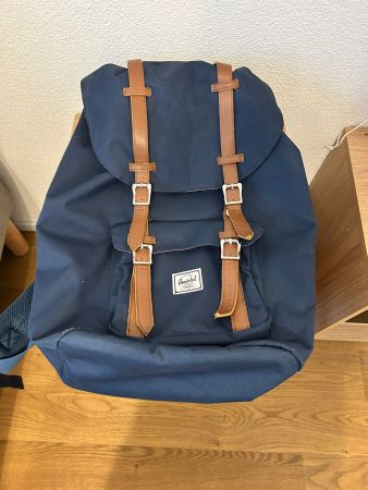 Herschel Rucksack Dunkelblau – Laptopfach – Sehr guter Zusta