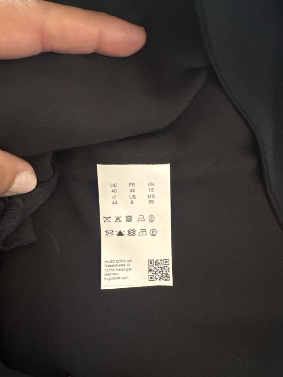 Hugo Boss Tute: Combinaison HUGO BOSS noire, taille 40 CH – Usato da Genève venduto da Cicin 3