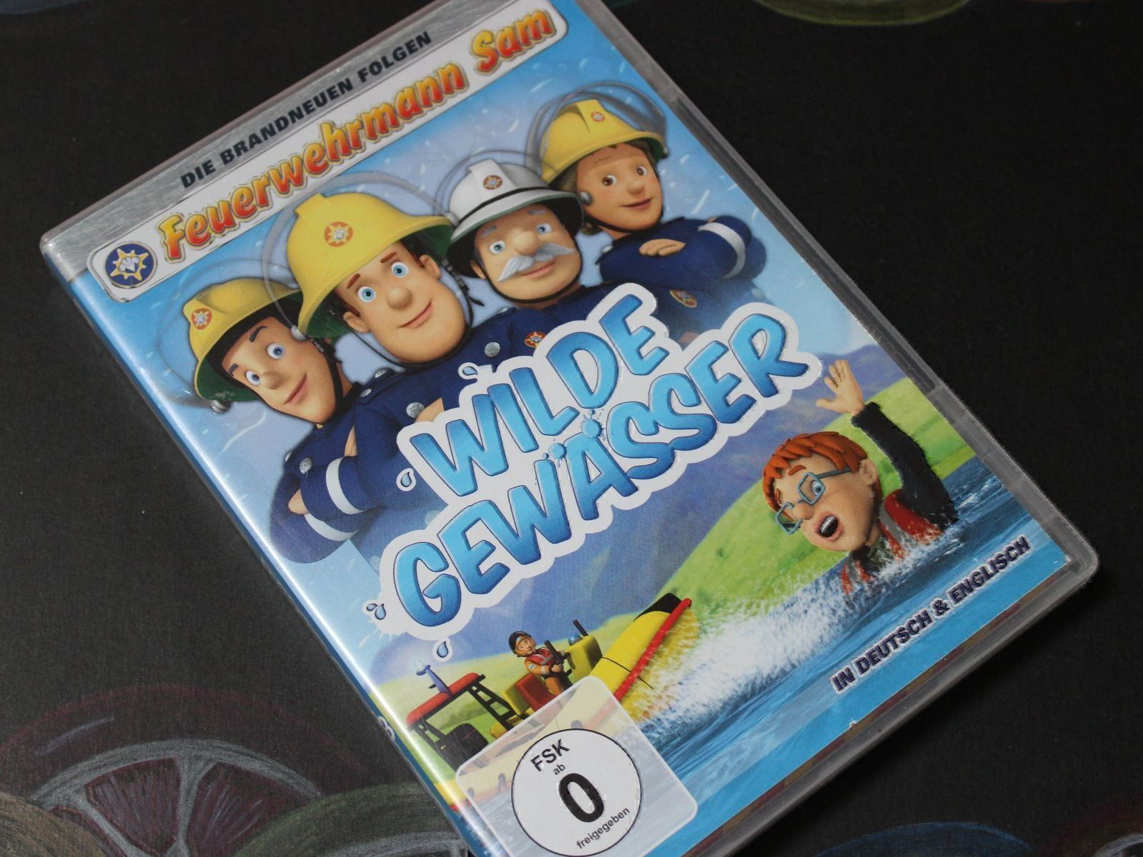 Tutti i DVDs: FEUERWEHRMANN SAM - WILDE GEWÄSSER DVD!! – Usato da Tübach venduto da JamesStone