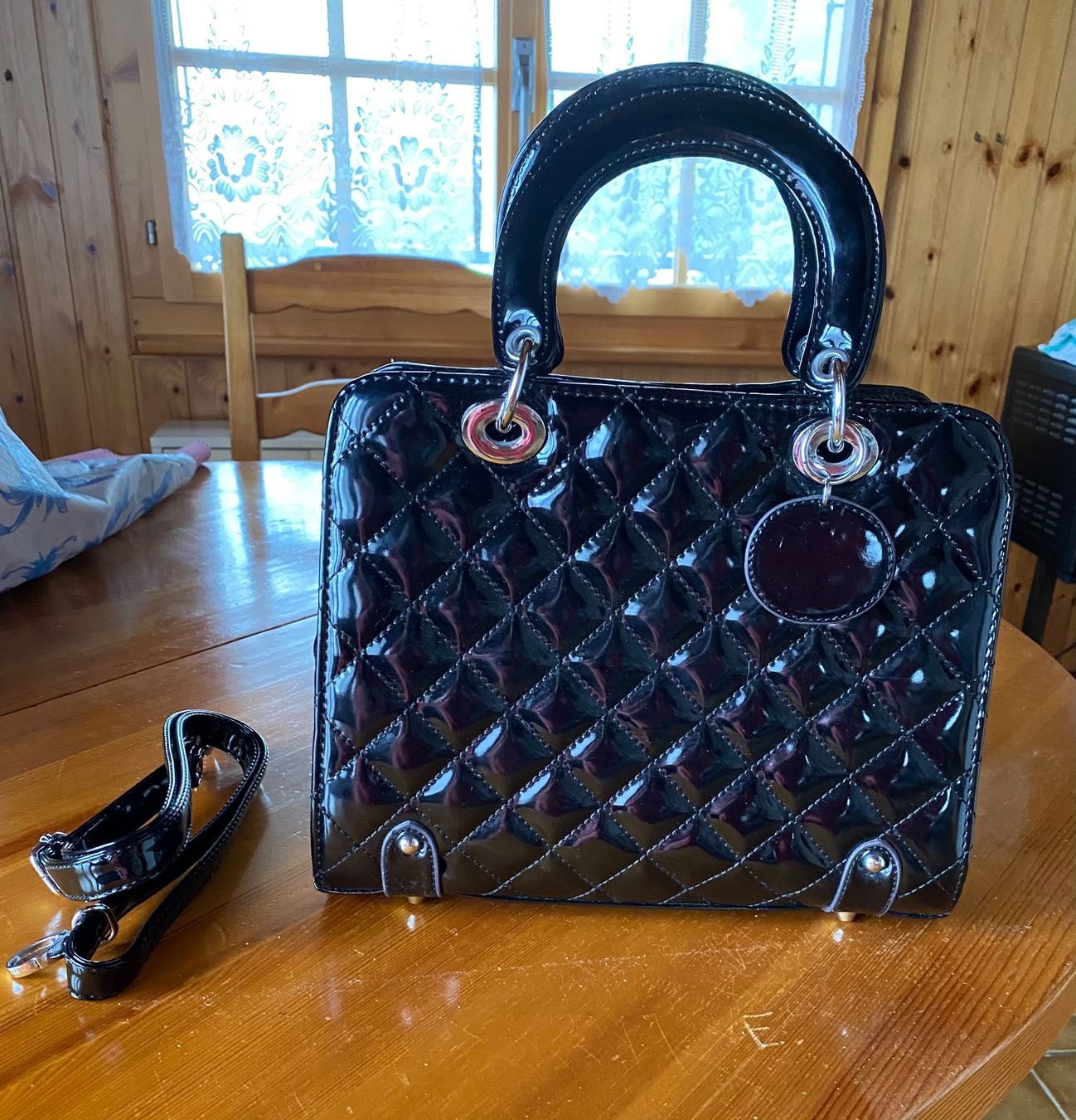 Borse da donna: Damenhandtasche neu – Nuovo (secondo la descrizione) da Effretikon venduto da marcelmaxime 1
