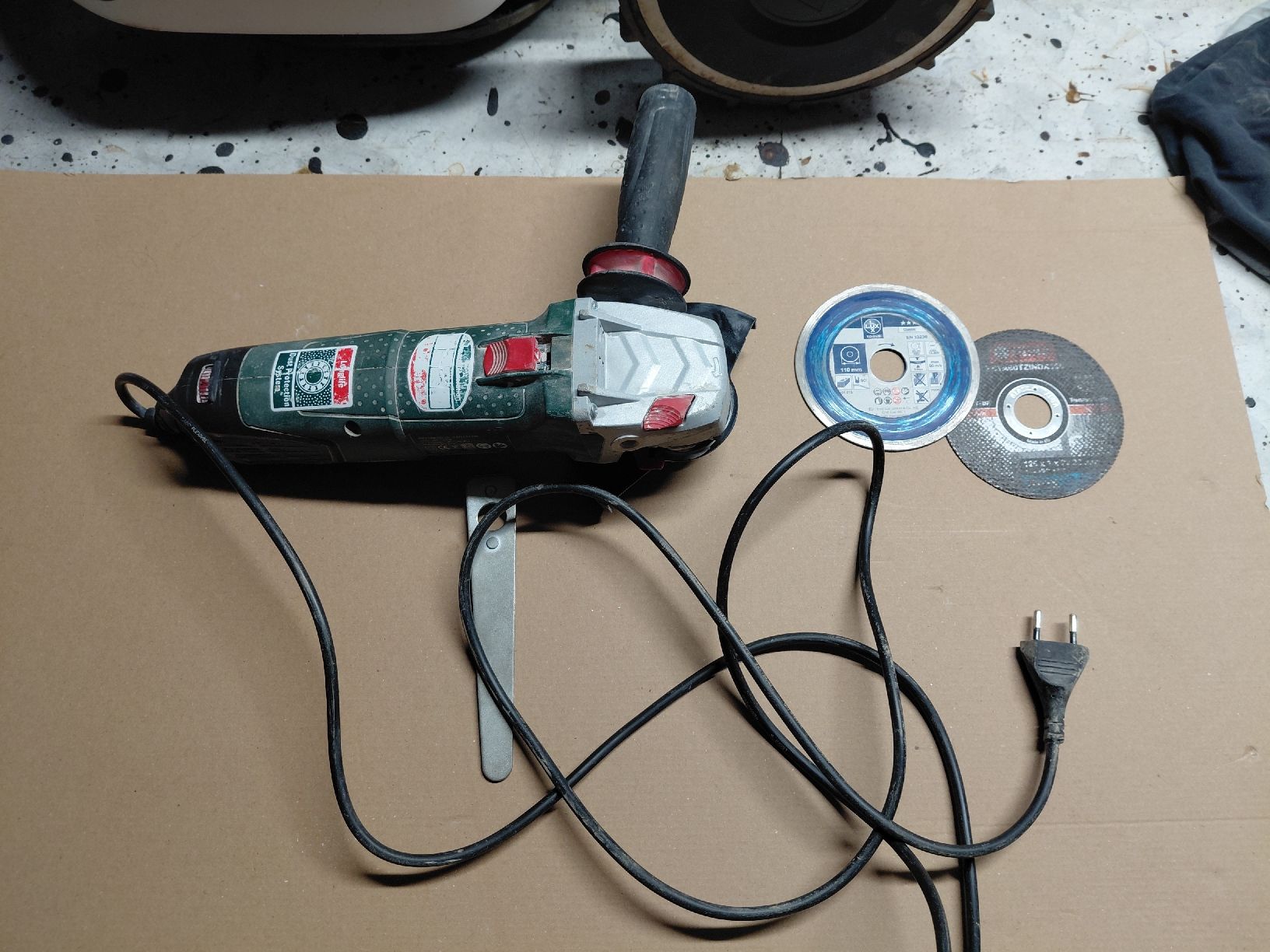 Bosch Aiguiseuses & polisseuses: Flex/Winkelschleifer – D'occasion à Seon par 9Darter 3