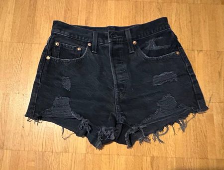 Levis 501 Shorts Grösse 27