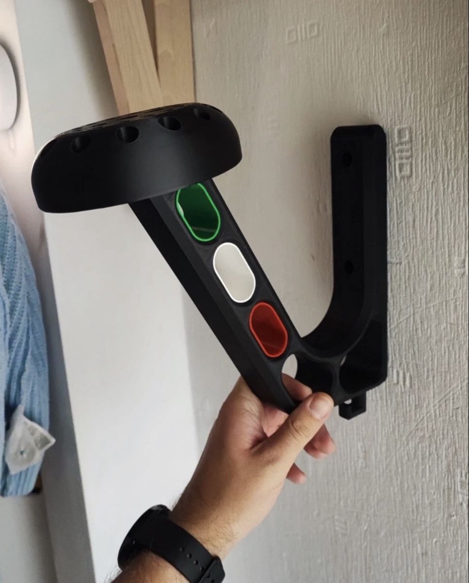 Sonstige: Support mural pour casque et veste de moto – Neu (gemäss Beschreibung) aus Yverdon-les-Bains von ido_w9qy 5
