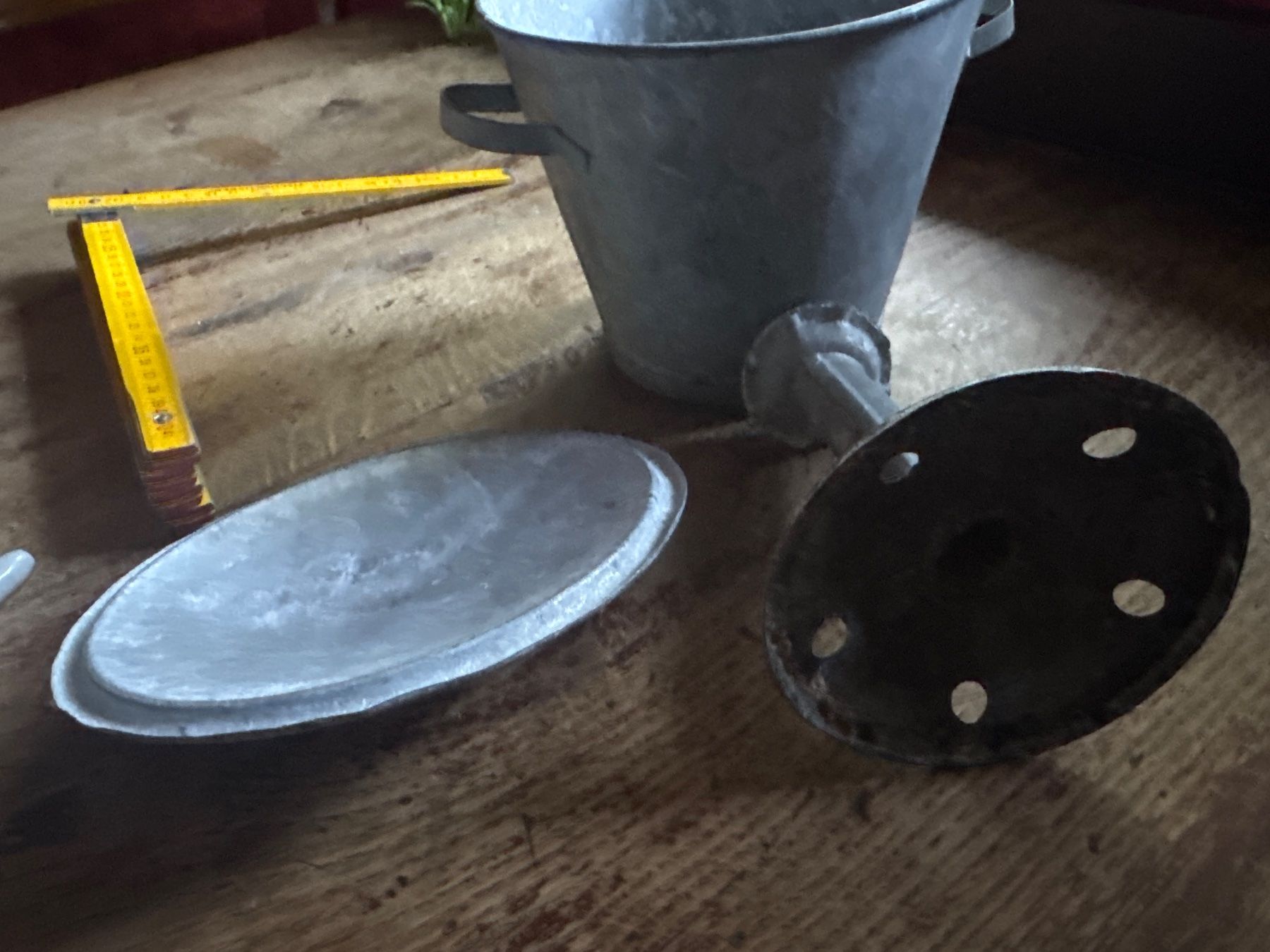 Spielzeuge: Ancienne Lessiveuse zinc jouet enfant – Gebraucht aus Lajoux JU von Briard0 6