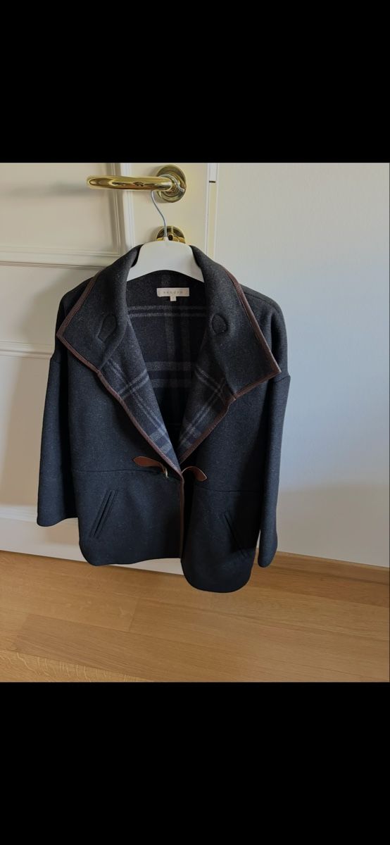 Sandro Giacche: Veste laine Sandro – Nuovo (secondo la descrizione) da Pully venduto da tarra26