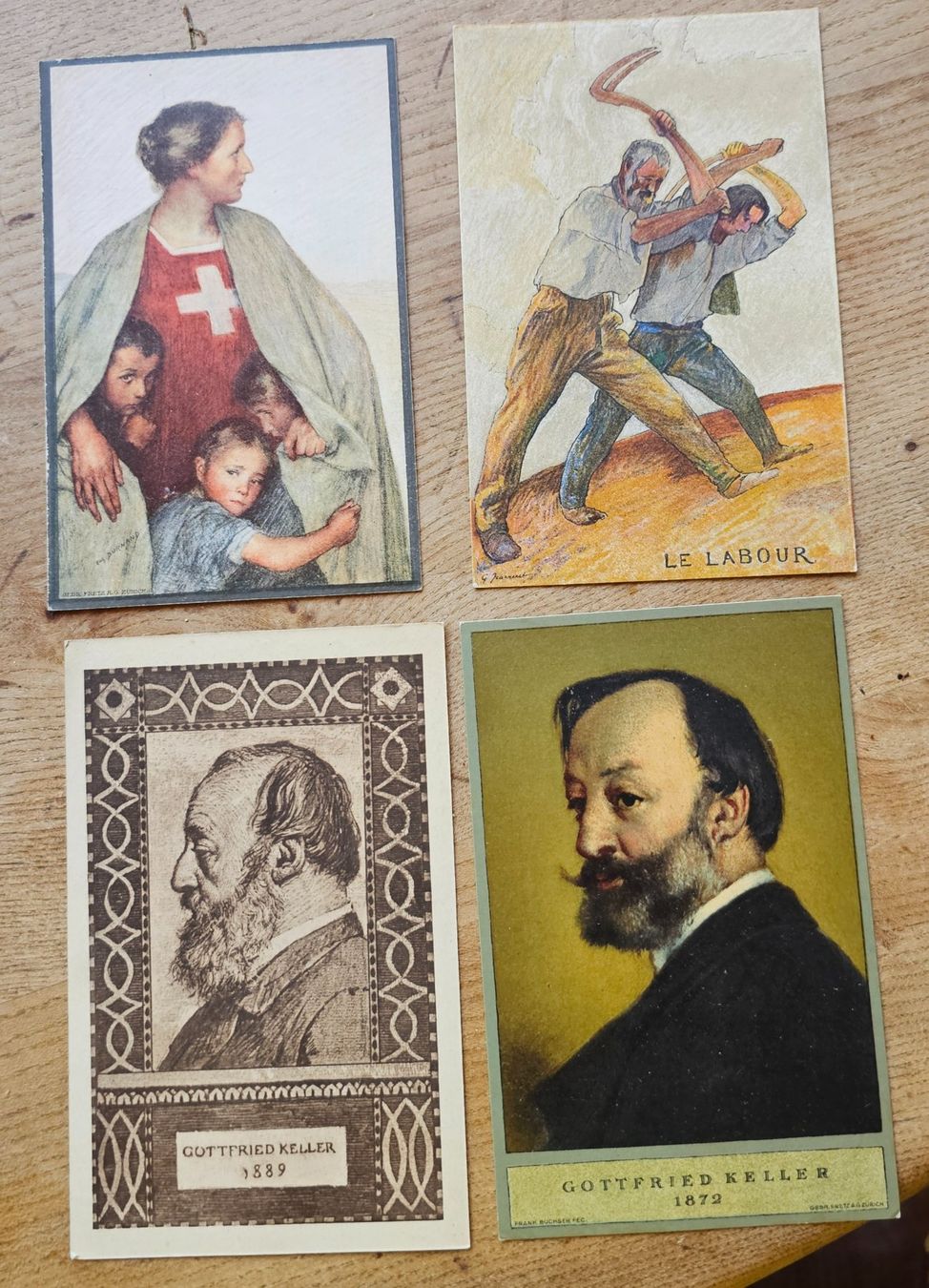 Tutti i francobolli: 4 Bundesfeier Karten, ungelaufen – Usato da Les Valettes venduto da Nuba1