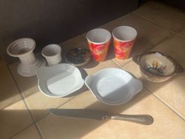 Lot de vaisselle diverse, tasses, plats, bols, bougeoirs