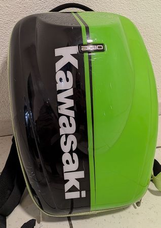 Axio Kawasaki Rucksack Hartschale grün schwarz