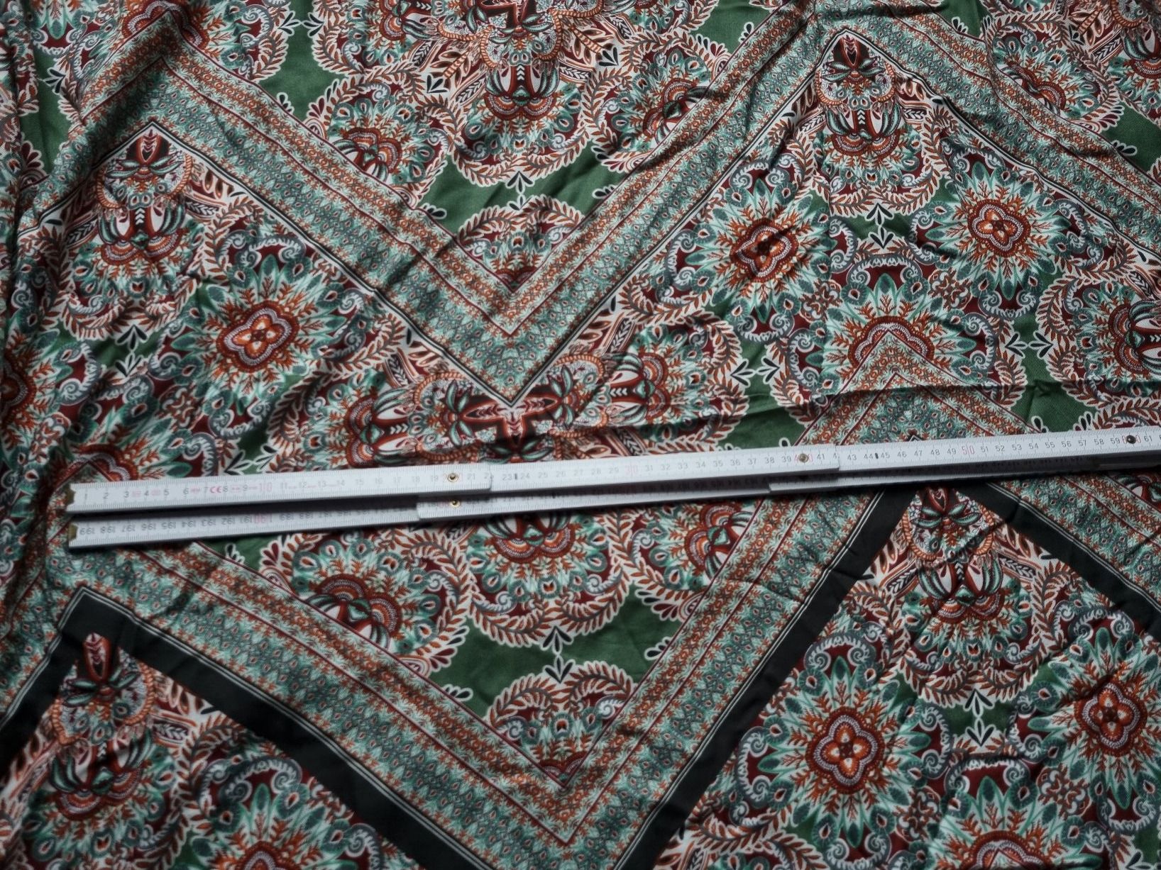 Stoffe: Stoff  185 x 145 cm Viscose – Neu und originalverpackt aus geroldswil von Gumball1 3
