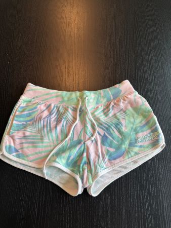 Pink Shorts mit Palmenmuster🌴 Gr. M