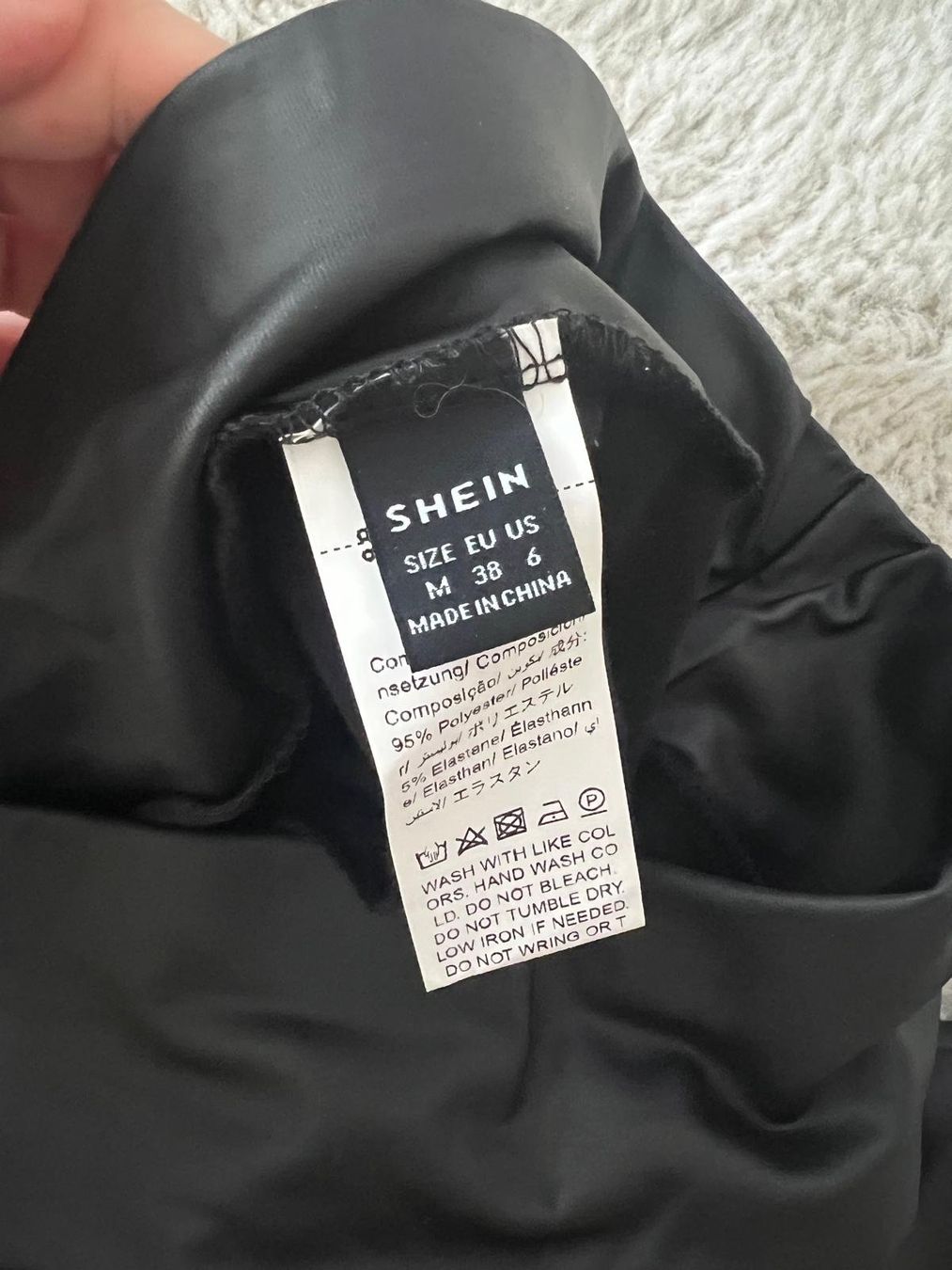 Shein Leggings: Faux Leather Leggings Grösse M – Usato da Zürich venduto da lexi_alex 2