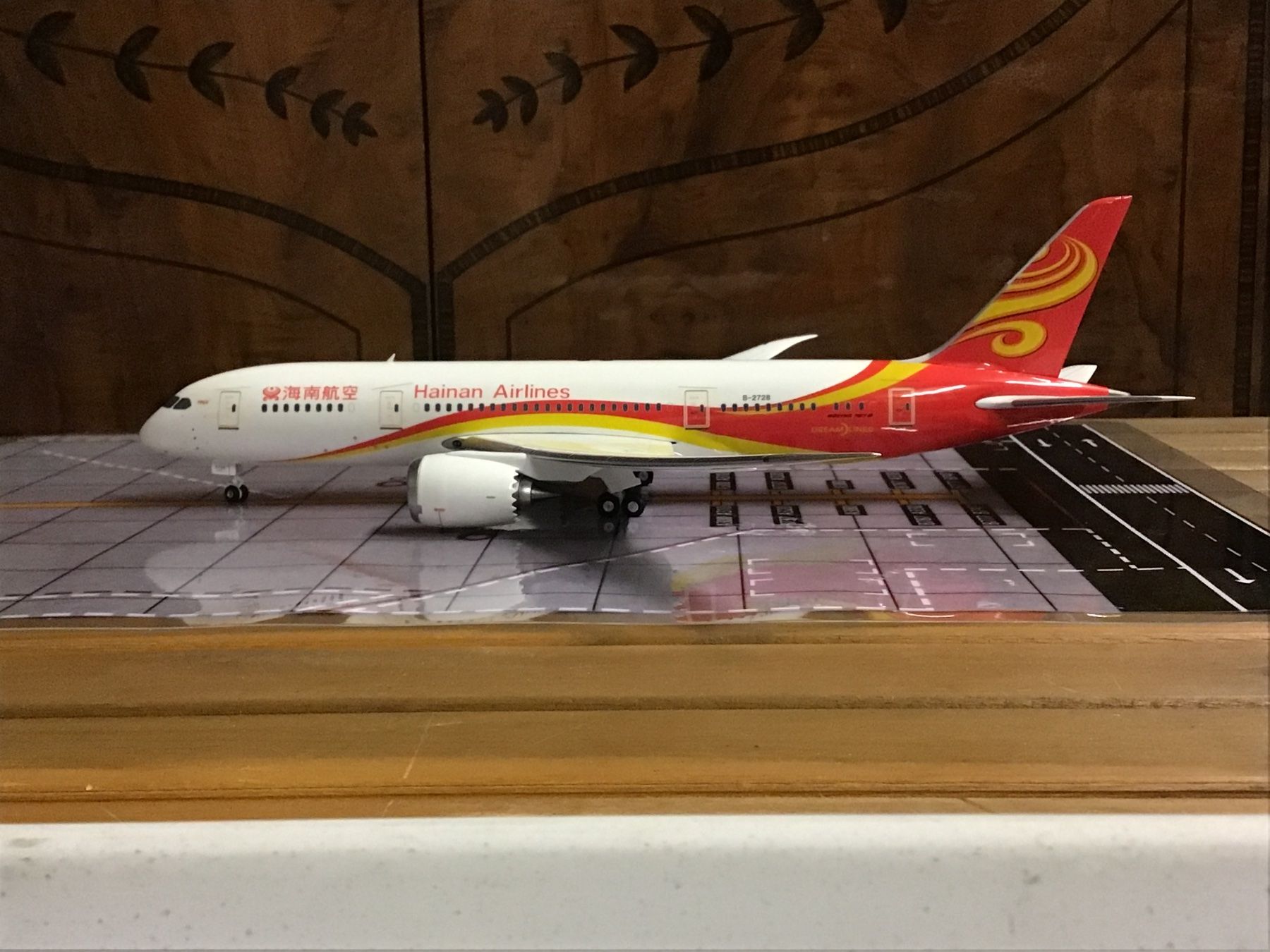 Boeing Modellbausätze & Standmodelle: BOEING 787-8  1:200  REGISTRATION : B -2728 – Gebraucht aus Männedorf von Modell-Spezialisten