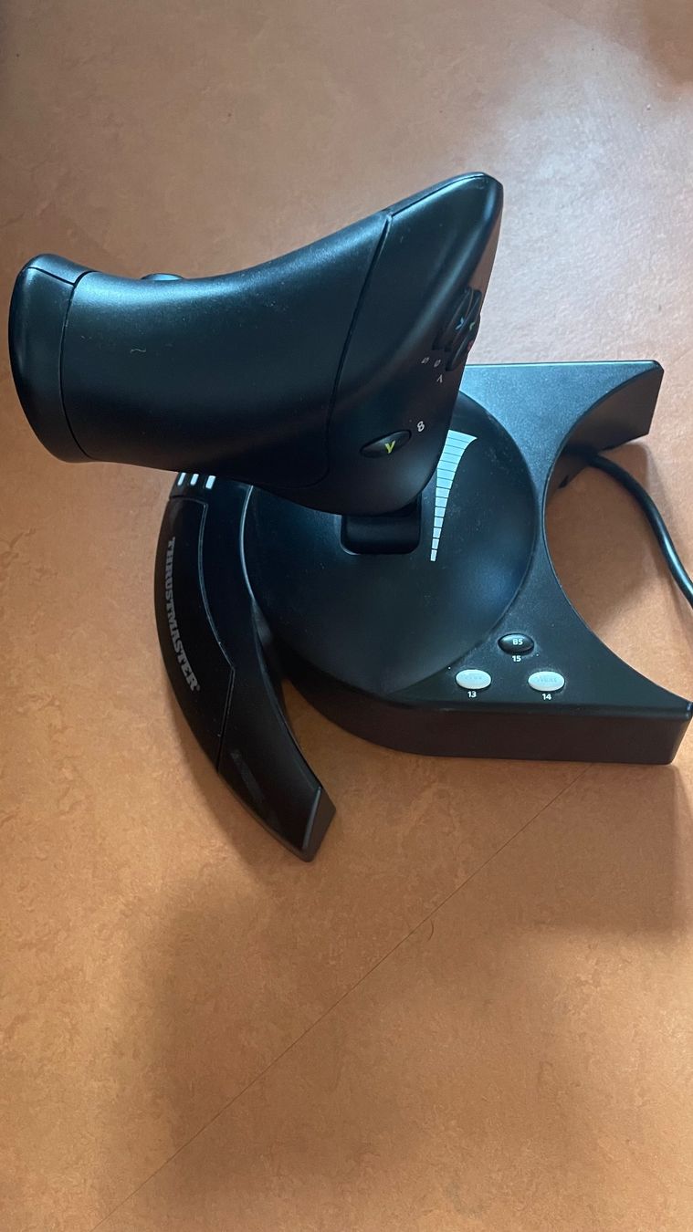 Thrustmaster Controller: Thrismaster Joystick – Usato da Zofingen venduto da goalgetter 2