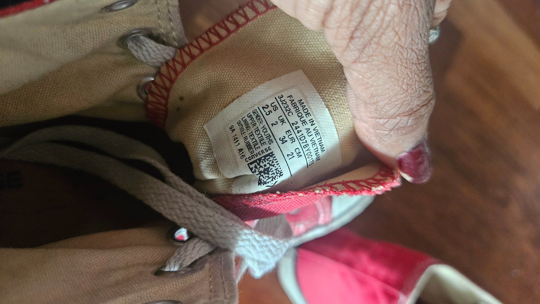 Converse Scarpe per ragazzi: All Star Converse Chuck Taylor Rot - Grösse 34 – Usato da Zürich venduto da AnjaliKosman 1