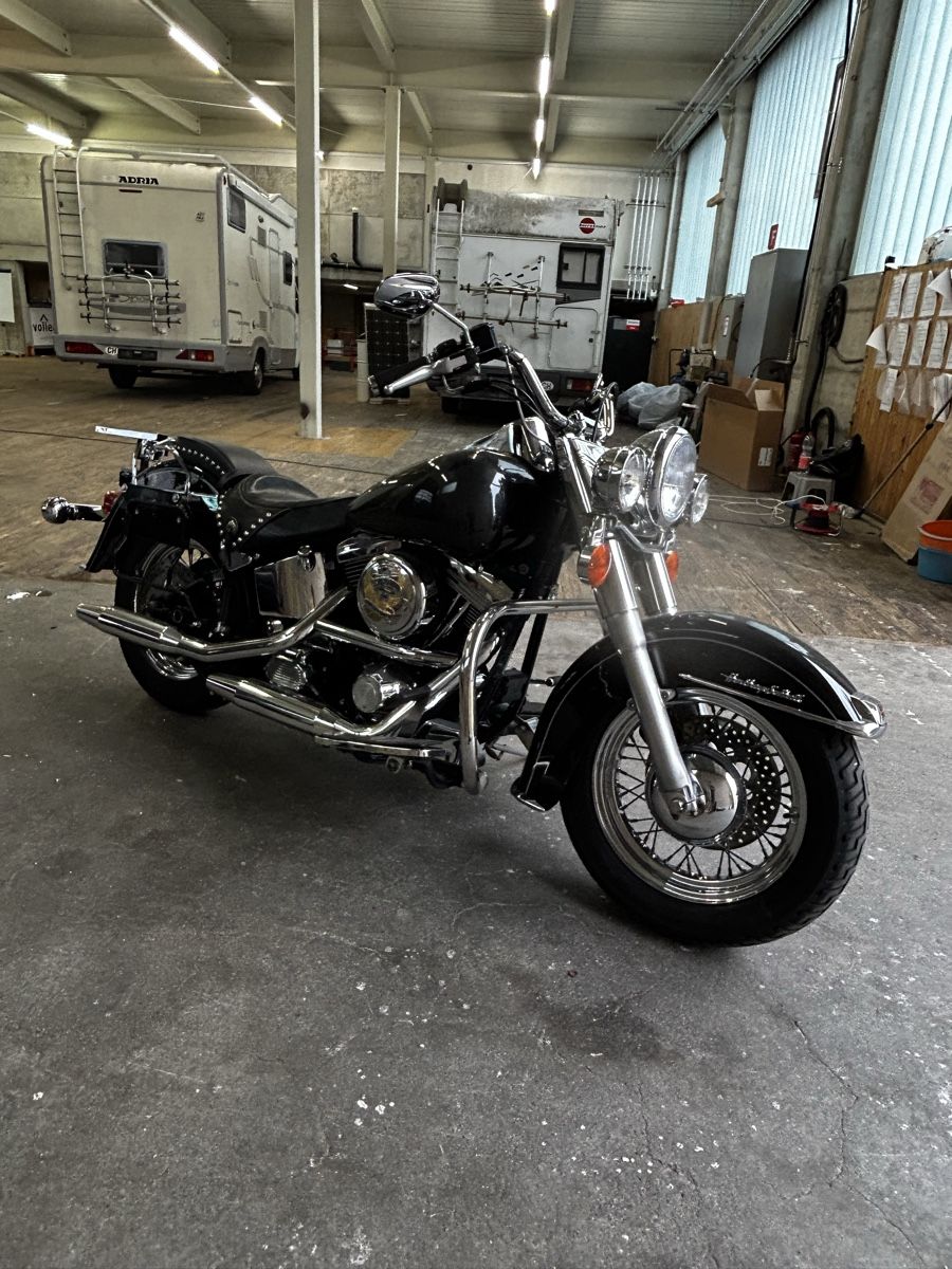 Harley-Davidson Chopper: Harley-Davidson FLSTC HSC, mit revidiertem Motor. – Usato da Frauenfeld venduto da Yoda2umi 3