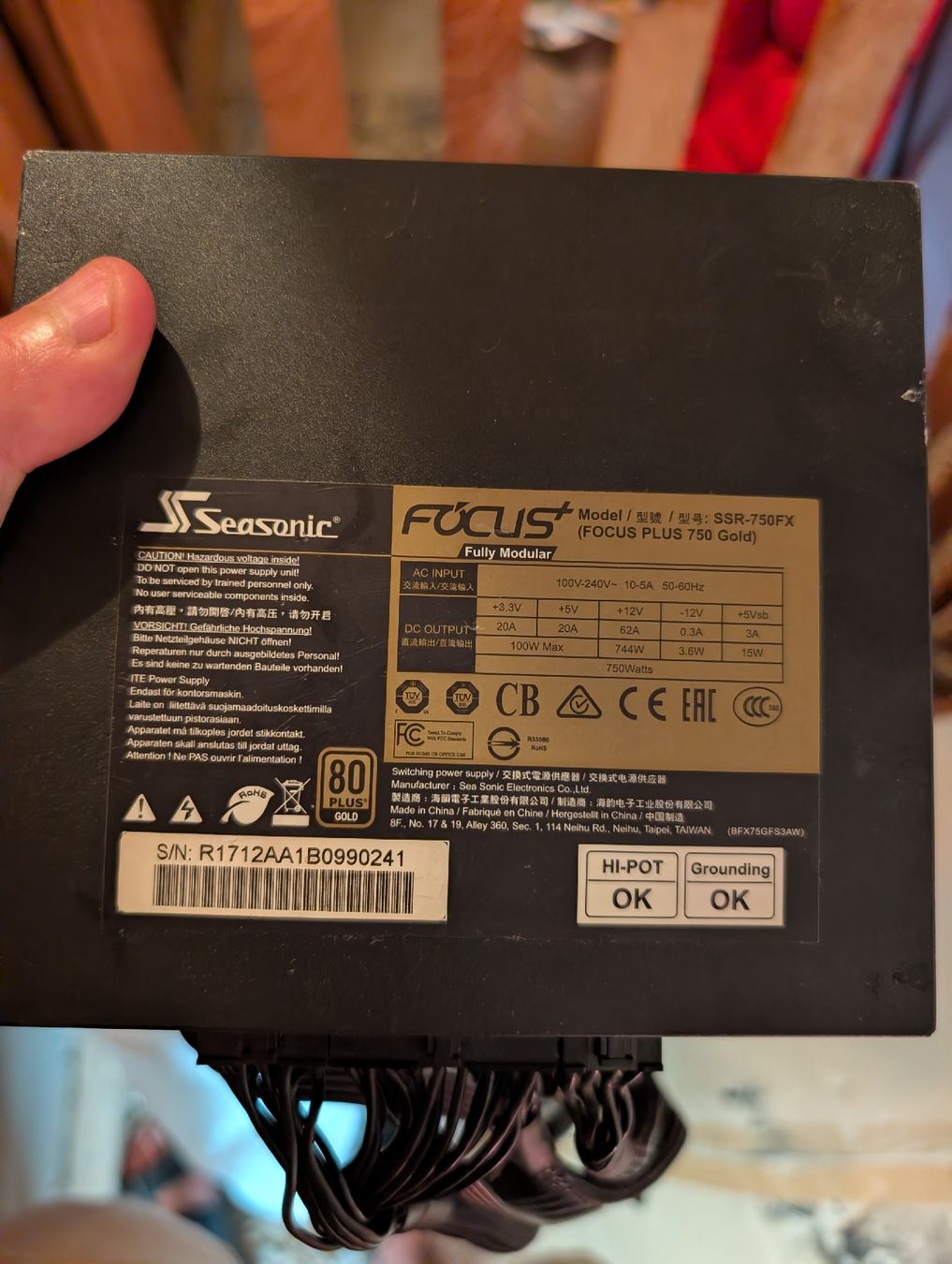 Seasonic Componenti elettronici: Netzteil Seasonic SSR-750FX – Usato da Roggwil BE venduto da MA-4900 2