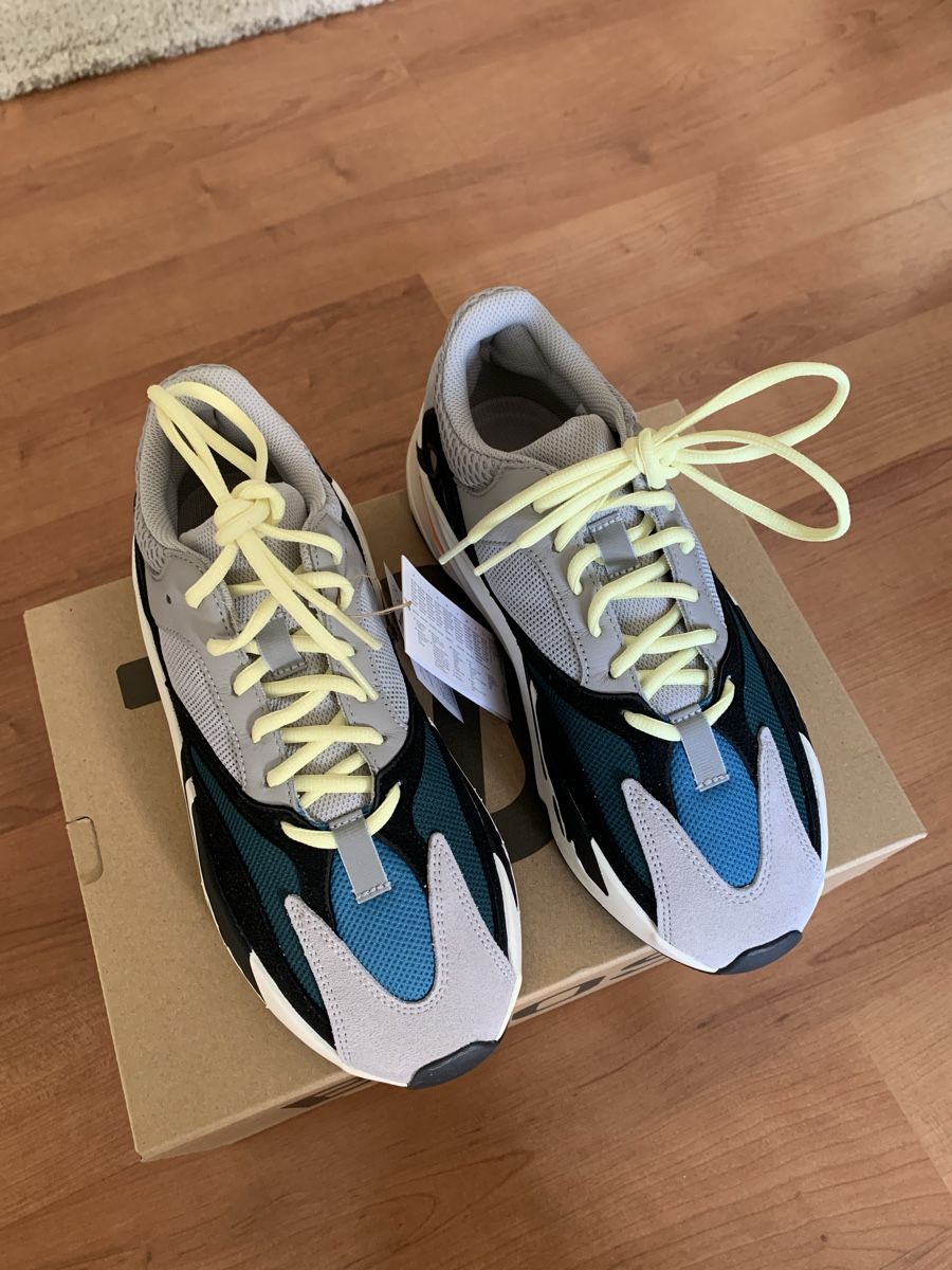 Adidas Herrenschuhe: Yeezy Boost 700 Wave Runner – Neu und originalverpackt aus Schaan von Cre_atur59 1