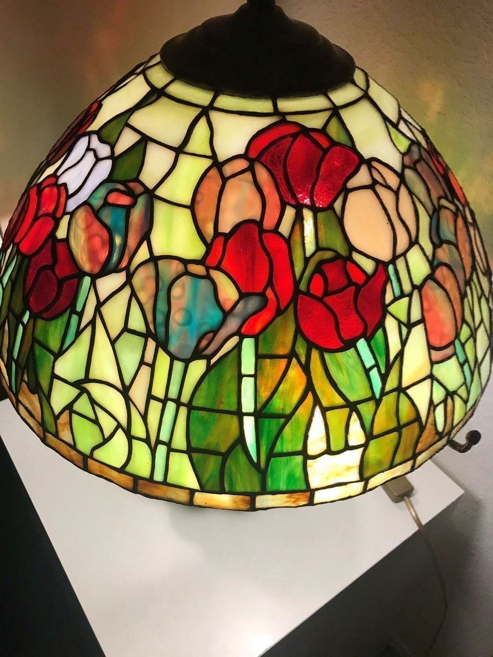 Lampade: Tiffany Glas Lampe – Nuovo e nell'imballaggio originale da Volketswil venduto da rerererarara 1