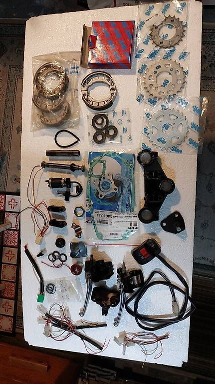 Pièces pour mobylette: Tomos A35 Teile – Neuf (Voir description) à Coldrerio par Papik01