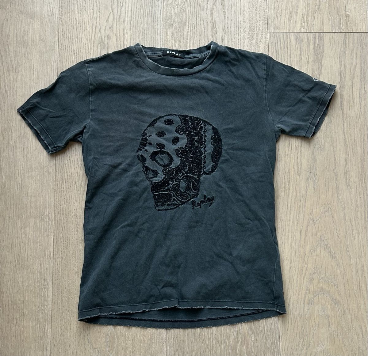 Replay T-Shirts: Replay Skull T-Shirt – Gebraucht aus Zug von mbe_t5j2