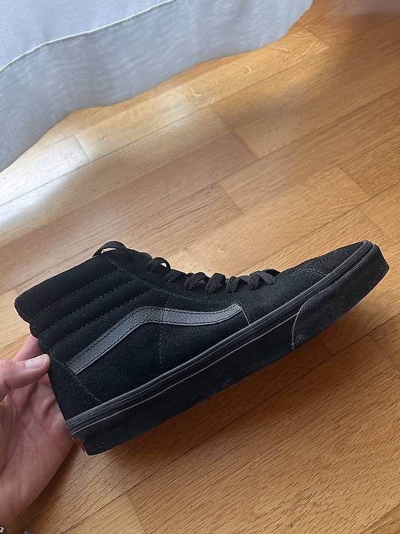 Vans Chaussures hommes: Vans SK8-HI UNISEX - 42.5 – D'occasion à Innertkirchen par Rockshox5 1